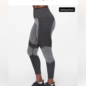 Thirdlove Flex Seamless Compression Legging
Heather-Grey, XL